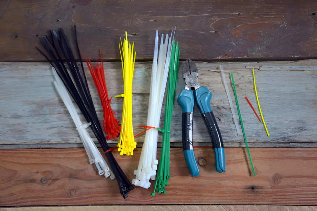 remove cable ties 02